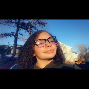 Meet your Posher, Kyriah